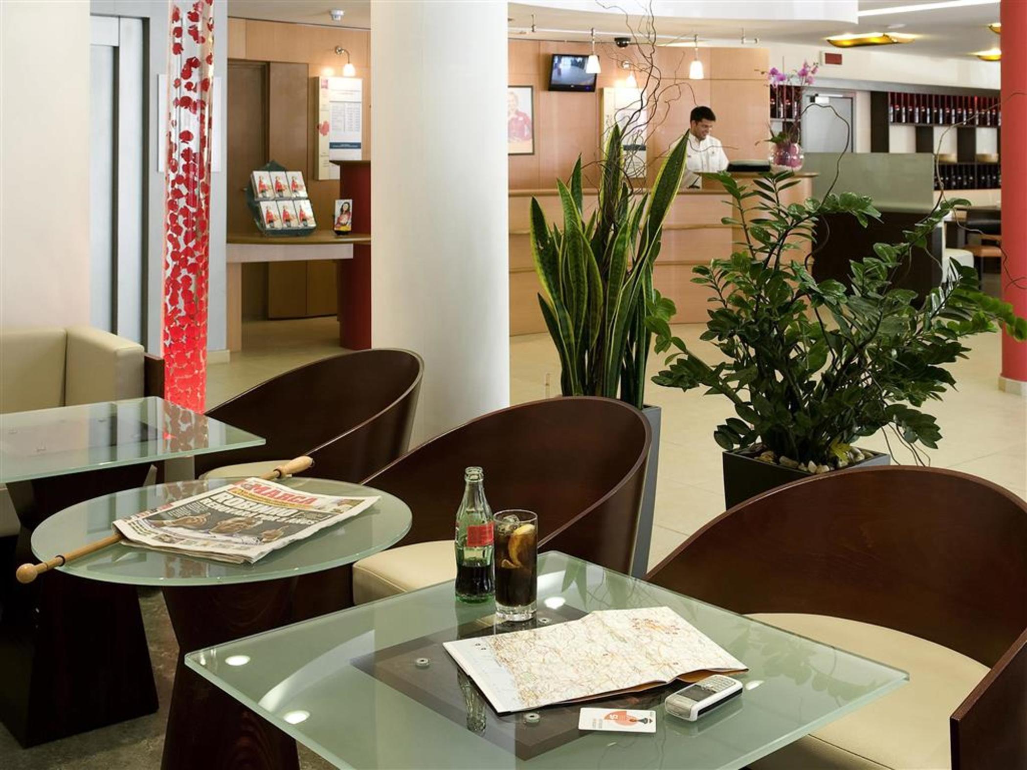 Hotel Ibis Madrid Calle Alcala Zewnętrze zdjęcie